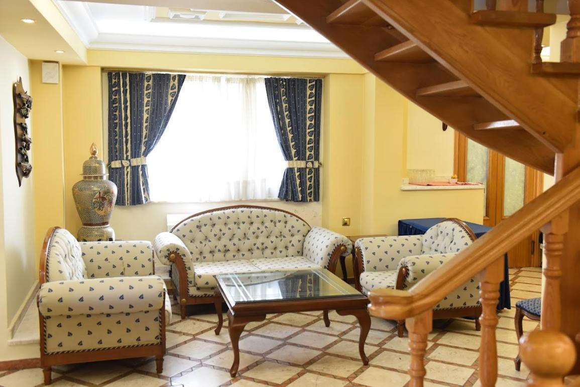 كاستوريا Aiolis Hotel المظهر الخارجي الصورة
