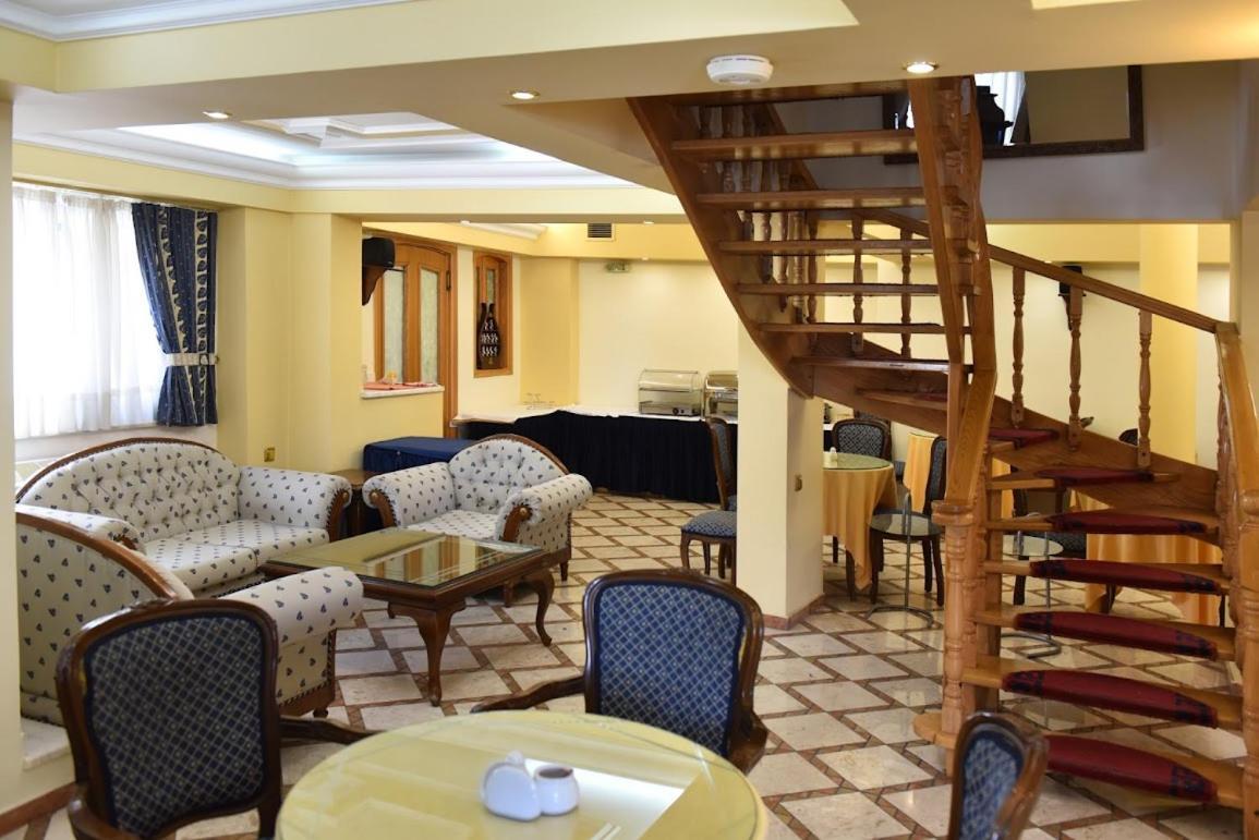 كاستوريا Aiolis Hotel المظهر الخارجي الصورة