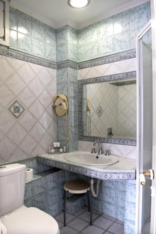 كاستوريا Aiolis Hotel المظهر الخارجي الصورة